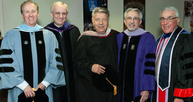 Steven W. Kess of Henry Schein receives Harry Strusser Memorial Award