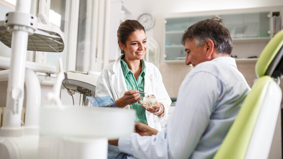 Zahnmedizin darf keine Sparmaßnahme werden: Kritik an Vorschlag des CDU-Wirtschaftsrats