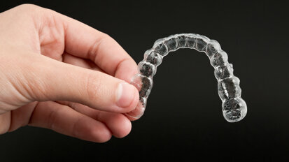 Stress verursacht Bruxismus: 1,6 Millionen Aufbiss-Schienen verschrieben Stress verursacht Bruxismus: 1,6 Millionen Aufbiss-Schienen verschrieben