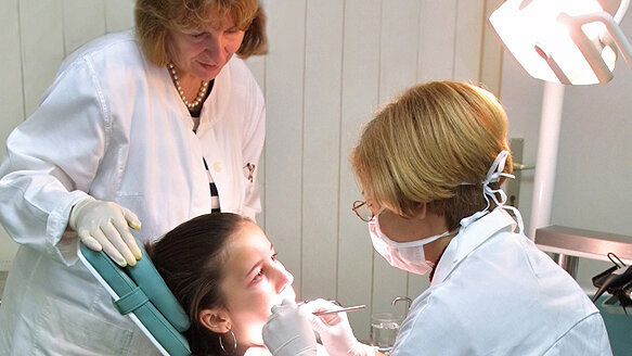 AGD and ADA agree that more study is needed on midlevel providers