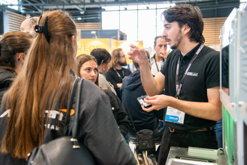 Démonstration sur le stand de Zirkonzahn. (Photo : Cécile Bouchayer)