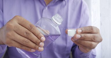 CPC em colutórios quebra a membrana SARS-CoV-2 e reduz a quantidade de vírus ativo na saliva