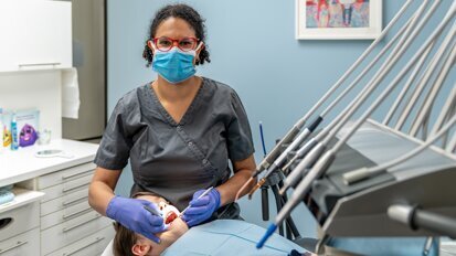 Adviseer Philips Sonicare For Kids omdat licht mee poetsen mag!