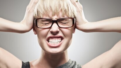 Głowa, kark, plecy, kręgosłup – mogą boleć z powodu wady zgryzu