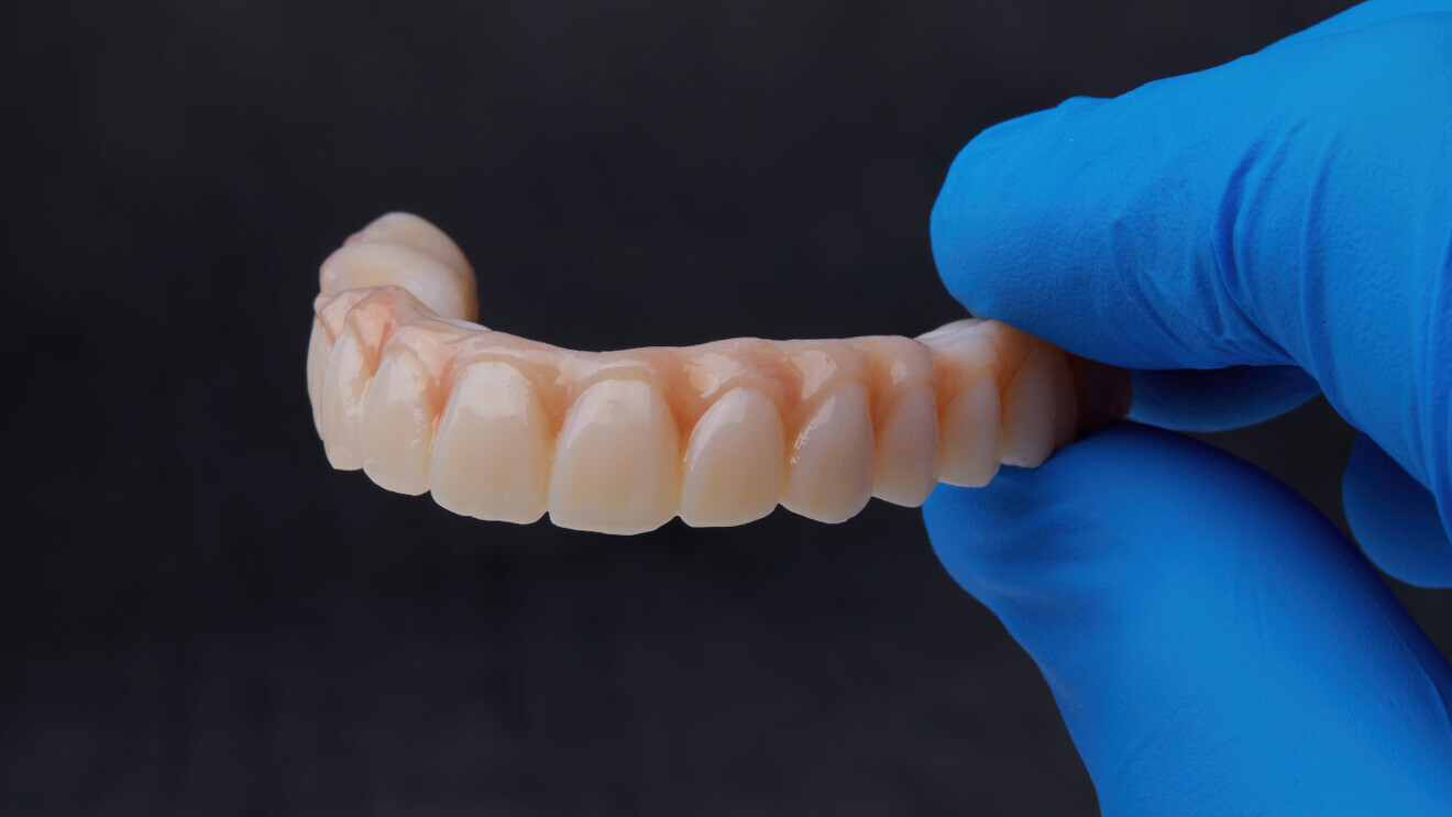Premium Teeth Resin enables printing for a wide range of restorative and prosthodontic applications.