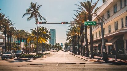 Florida cierra por la pandemia