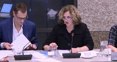 Minister scherp ondervraagd over taakherschikking mondzorg