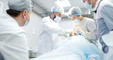 Cryotherapy and occlusal reduction may offer improved endodontic analgesia