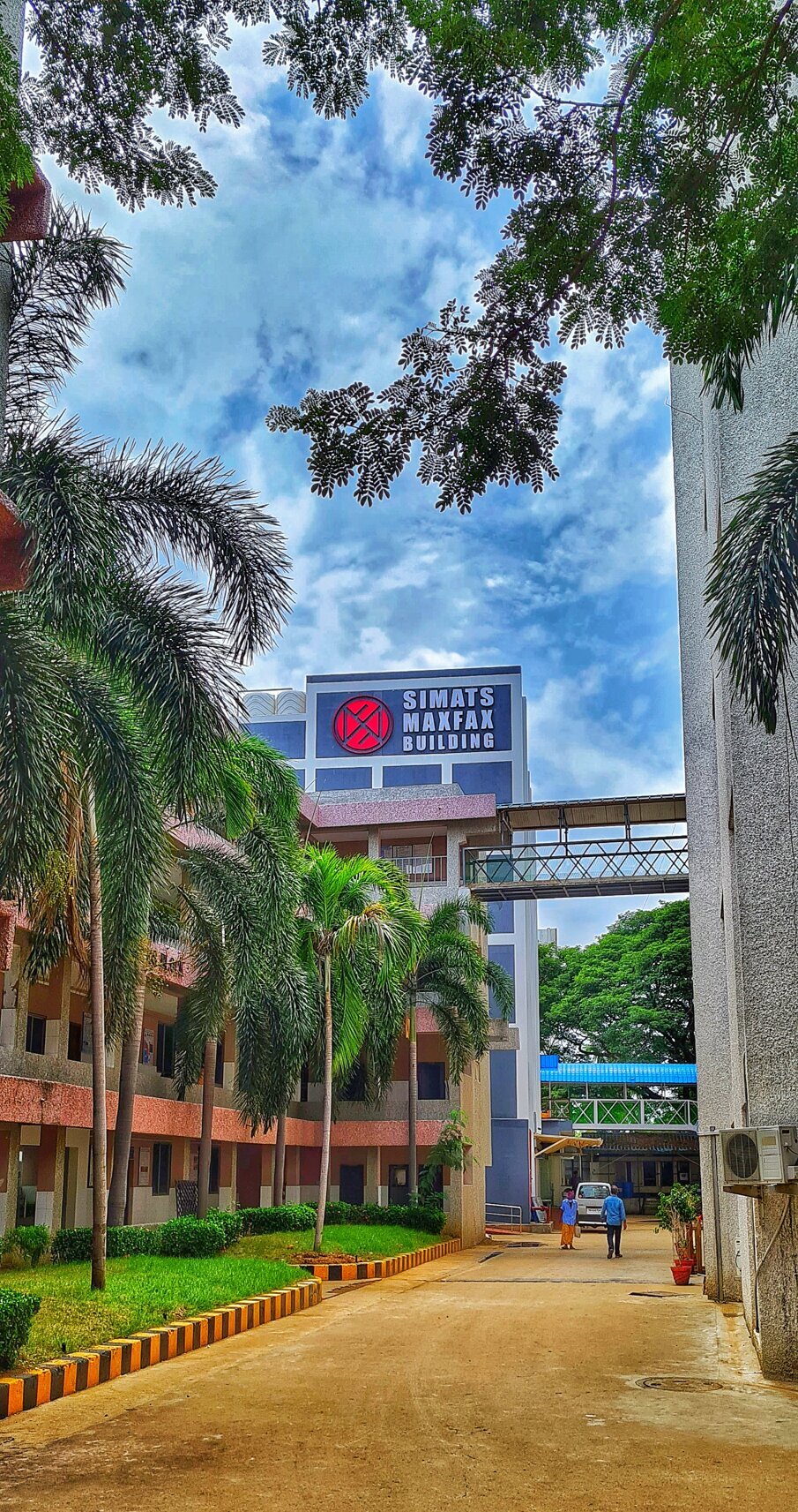 Saveetha Dental College 3