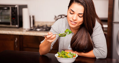 Influenza del genere (maschio o femmina) e dell’obesità sulla masticazione e sul comportamento quando si mangia