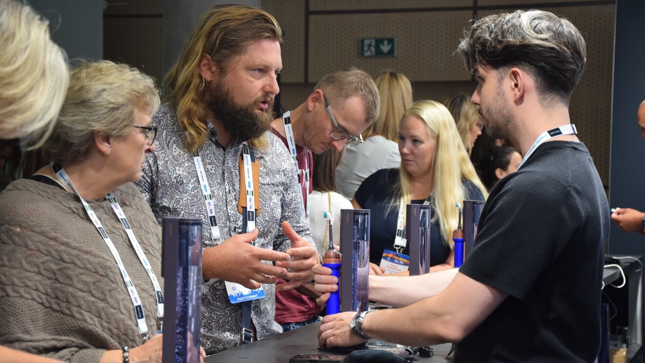 Delegates had the opportunity to examine the CameraJet and its accompanying technology following the presentation.
