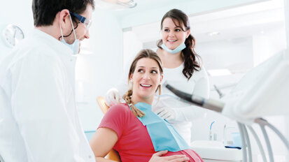 Meno difese immunitarie, maggior esposizione in gravidanza alle patologie infiammatorie orali