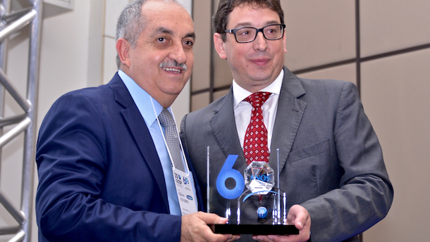 APCD premia la trayectoria del Dr. Víctor Guerrero Reynoso