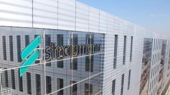 Funcionários da Straumann concordam com ajuste de redução proposto