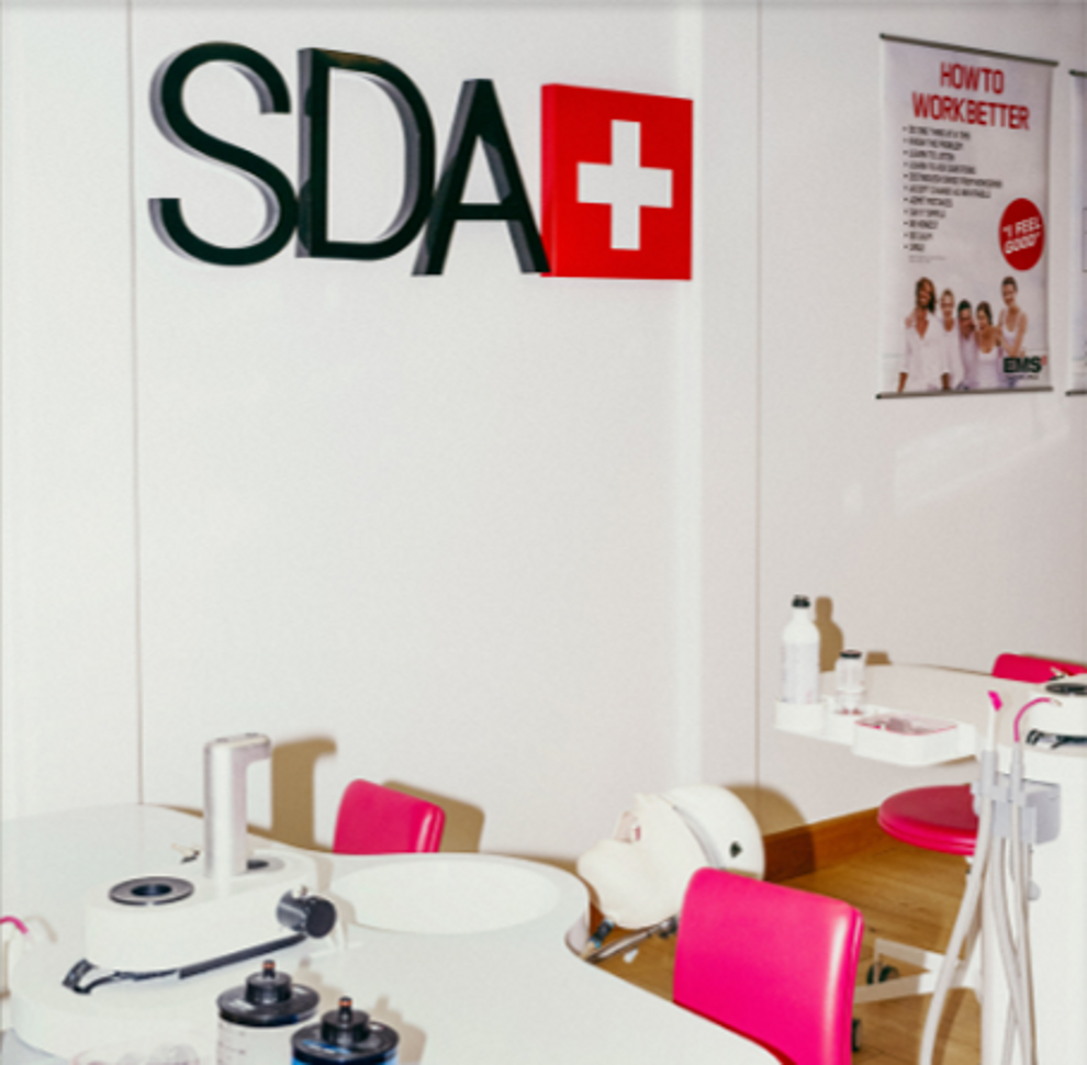 Founded in 2006, the Swiss Dental Academy provides theoretical and hands-on training for dental professionals and practice teams.