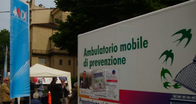 Uno Studio medico dentistico mobile per una patologia pericolosa e poco nota