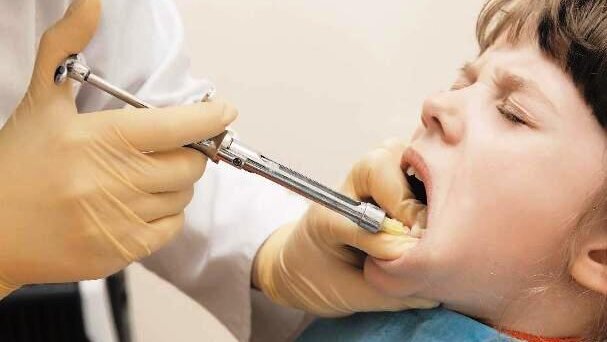 Koniec z zastrzykami znieczulającymi dla dzieci