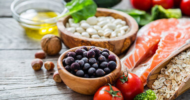 Una dieta baja en carbohidratos puede ayudar a aliviar la inflamación periodontal