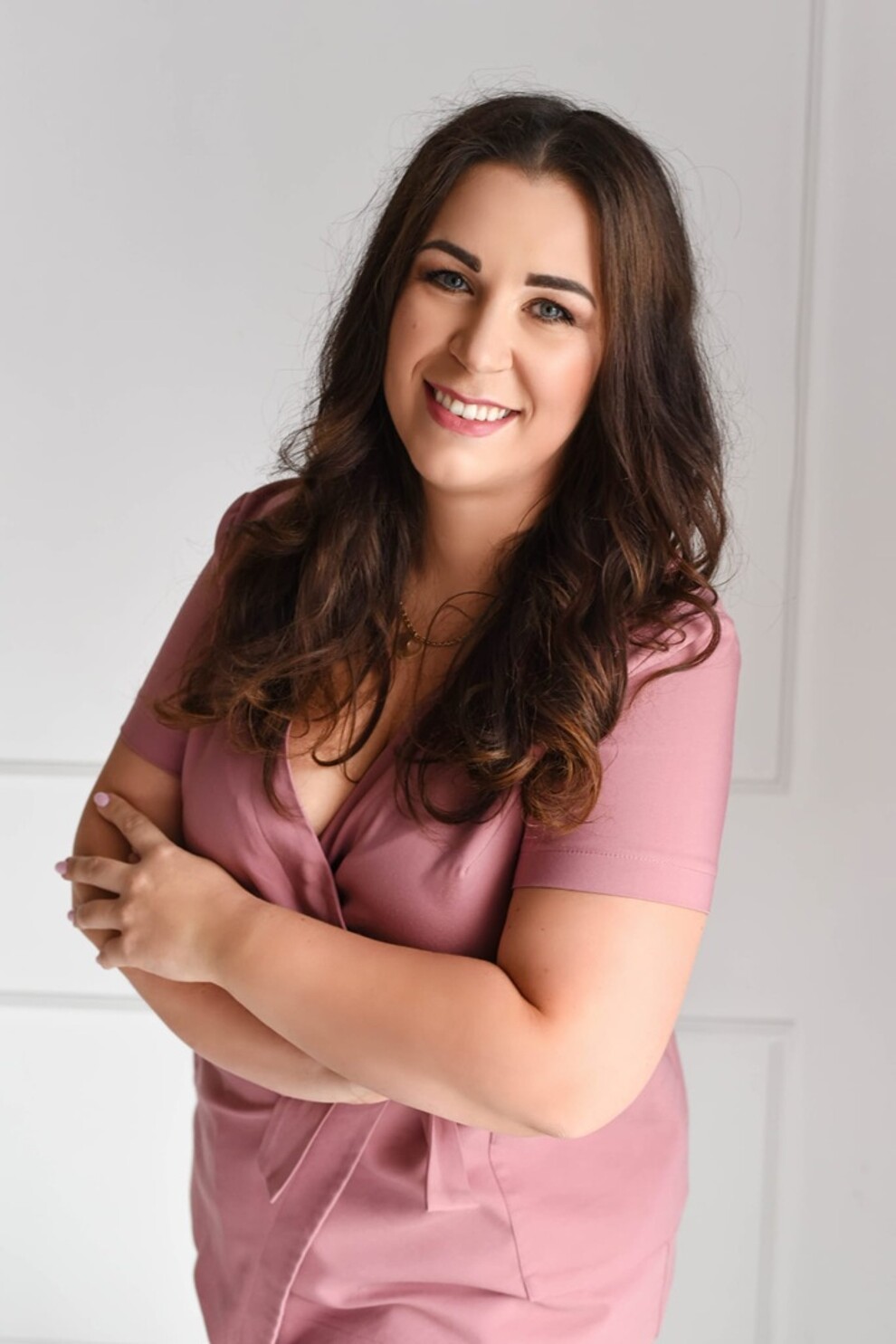 Dr Klaudia Mastalerz is a dentist from Poland. She specialises in orthodontics, endodontics and aesthetic dentistry. 