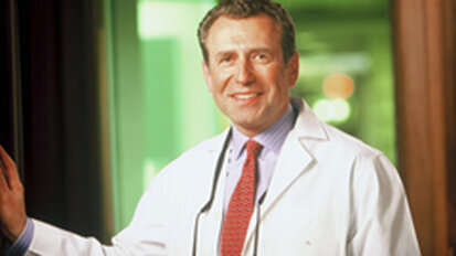 Dentist establishes CE programme at NYU, receives honor