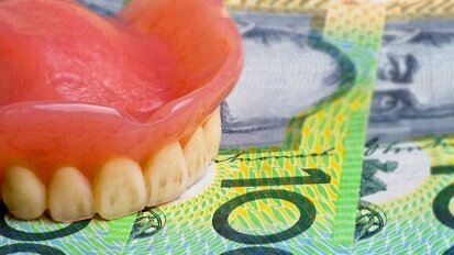 Austrália corta despesas em assistência à saúde bucal