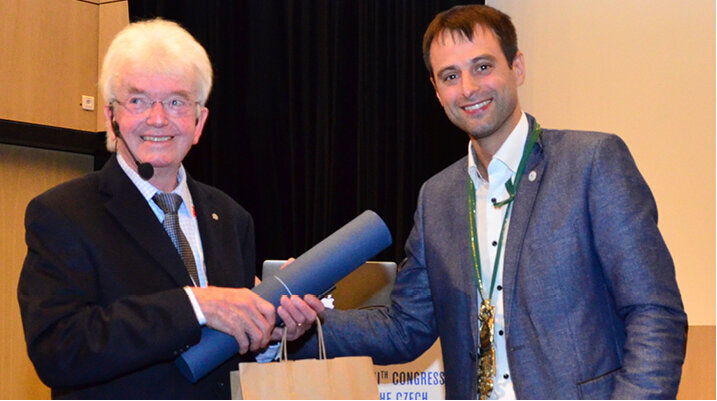 Čestné členství ČOS obdržel v roce 2017 prof. Jean-Pierre Joho