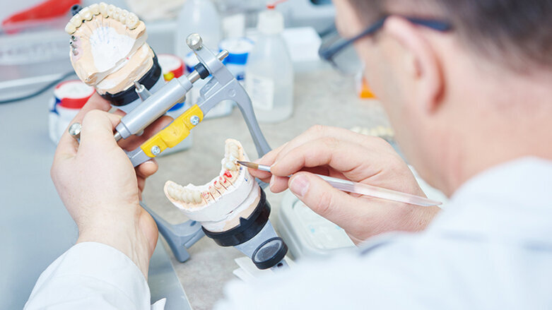 Протезист е сред топпрофесиите за 2018 г.