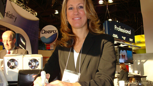 DENTSPLY Caulk makes bulk flowing fast and easy