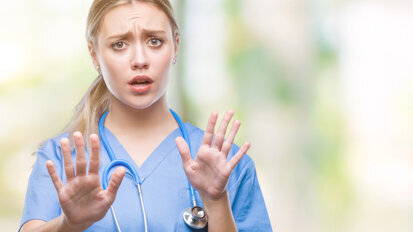 Gewalt in der Zahnarztpraxis: Jede zweite Zahnärztin in Brasilien betroffen