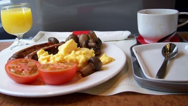Naukowcy nie wiedzą, jakie powinno być zdrowe śniadanie?