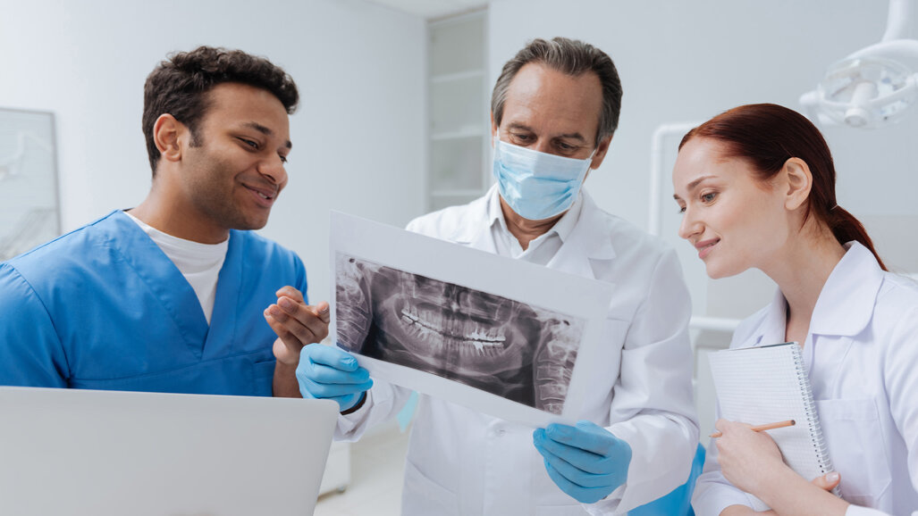 Wissen teilen: Online-Befragung zu medikamentenassoziierter Kieferosteonekrose