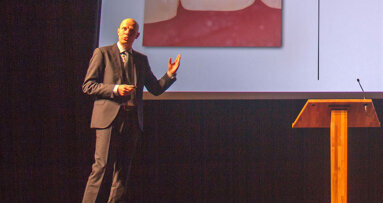 Session highlights global burden of periodontal disease and peri-implantitis