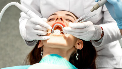 „Namera mi je bila da razbijem ovaj tabu“ - istraživači razvijaju ergonomični grudnjak za zubarke