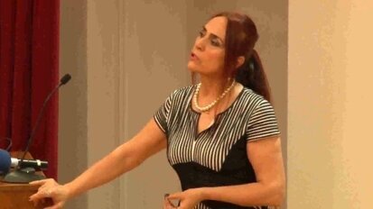 Diş Hekimleri Biçimsiz Pozisyonda Çalışıyor