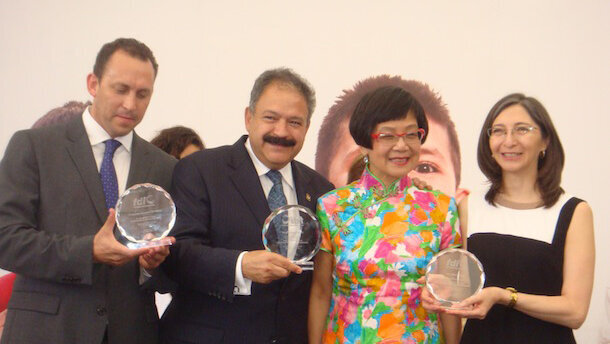 La FDI reconoce a funcionarios mexicanos