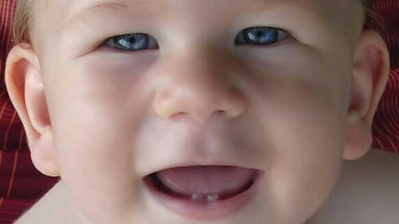 Fluoride toothpaste recommended at child’s first tooth