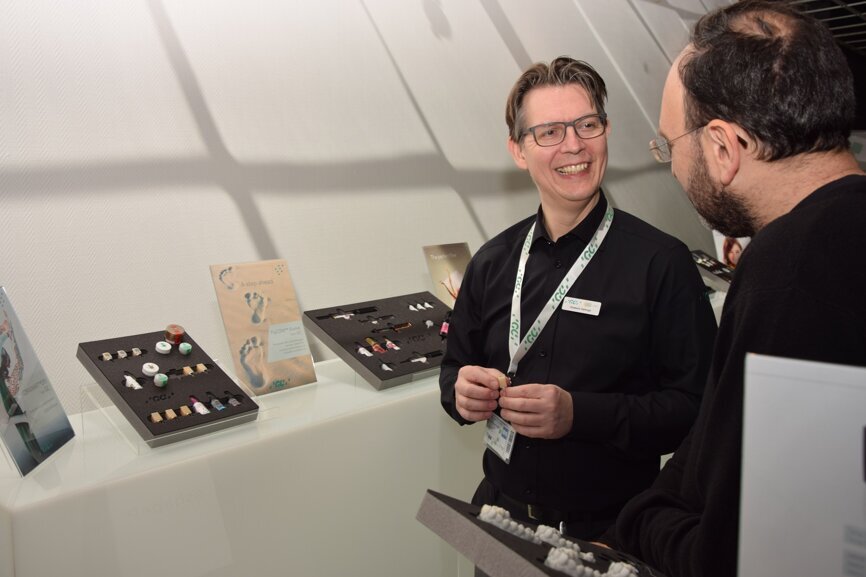 Product demonstration in the main foyer. (Photograph: Monique Mehler, DTI)