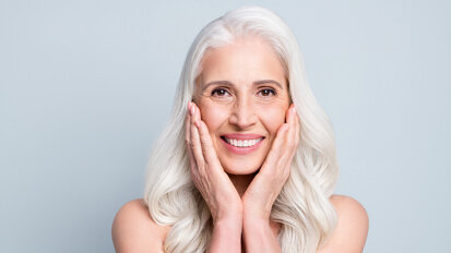 Langzeitstudie bestätigt: Zahnimplantate überzeugen auch nach 40 Jahren Langzeitstudie bestätigt: Zahnimplantate überzeugen auch nach 40 Jahren