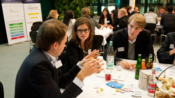 Kontaktbörse für Praxen und angehende Zahnmediziner