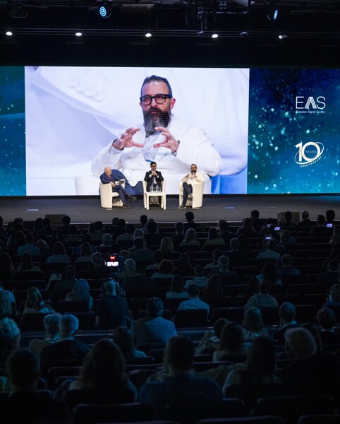 Q&A session with Dr Ravi Nanda (left) following the presentations by Dr Ki Beom Kim (center) and Dr Rooz Khosravi (right) .