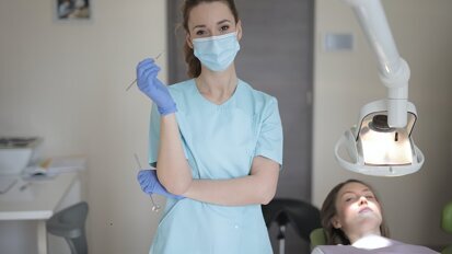 Diş Hekimleri İtibarda İlk 10’da