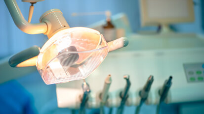 Sensory-adapted dental clinic reduces stress in autistic children