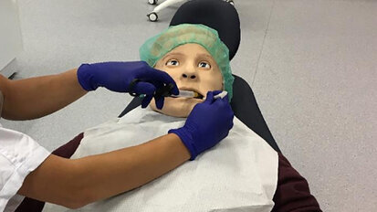 L’université dentaire de Strasbourg accueille la première unité de simulation clinique de France.