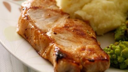 Polacy jedzą znacznie więcej mięsa niż zaleca WHO