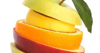 Fructele şi legumele pot distruge dantura copiilor