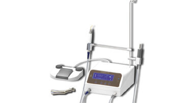 Unità combinata per chirurgia/implantologia