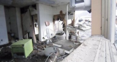 Morita apporte son aide pour délivrer des soins dentaires dans la zone du séisme et du tsunami