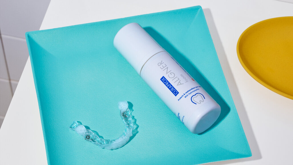 Pianka Curaprox Aligner – kompleksowa pielęgnacja zębów podczas leczenia ortodontycznego