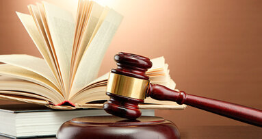 La corte costituzionale falcidia l’organo disciplinare d’appello dei medici e degli odontoiatri