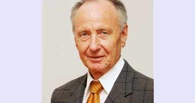 Bundesverdienstkreuz 1. Klasse für Zahnarzt